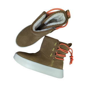 UGG Women's Classic Boom Wool Lined Suede Platform Ankle Boot Chestnut